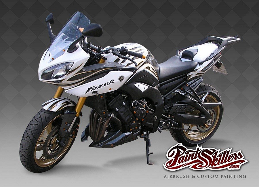 Yamaha Fazer grafitova
